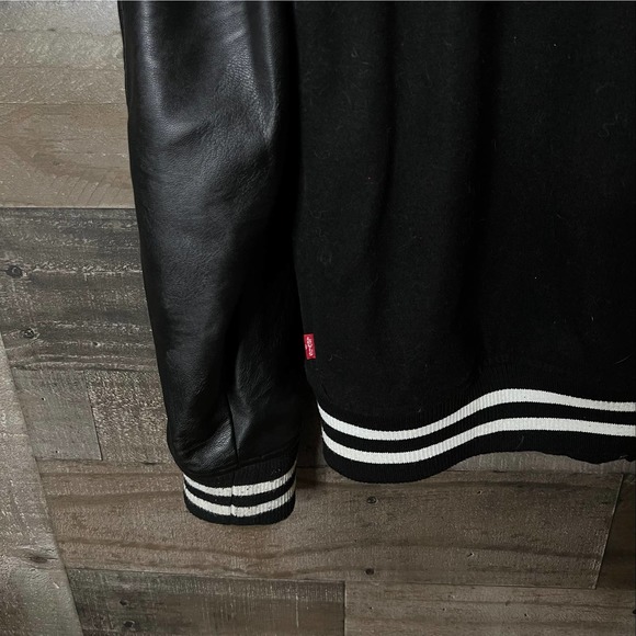 SOLD Levi's Lettermen Varsity Jacket XL - Picture 3 of 4
